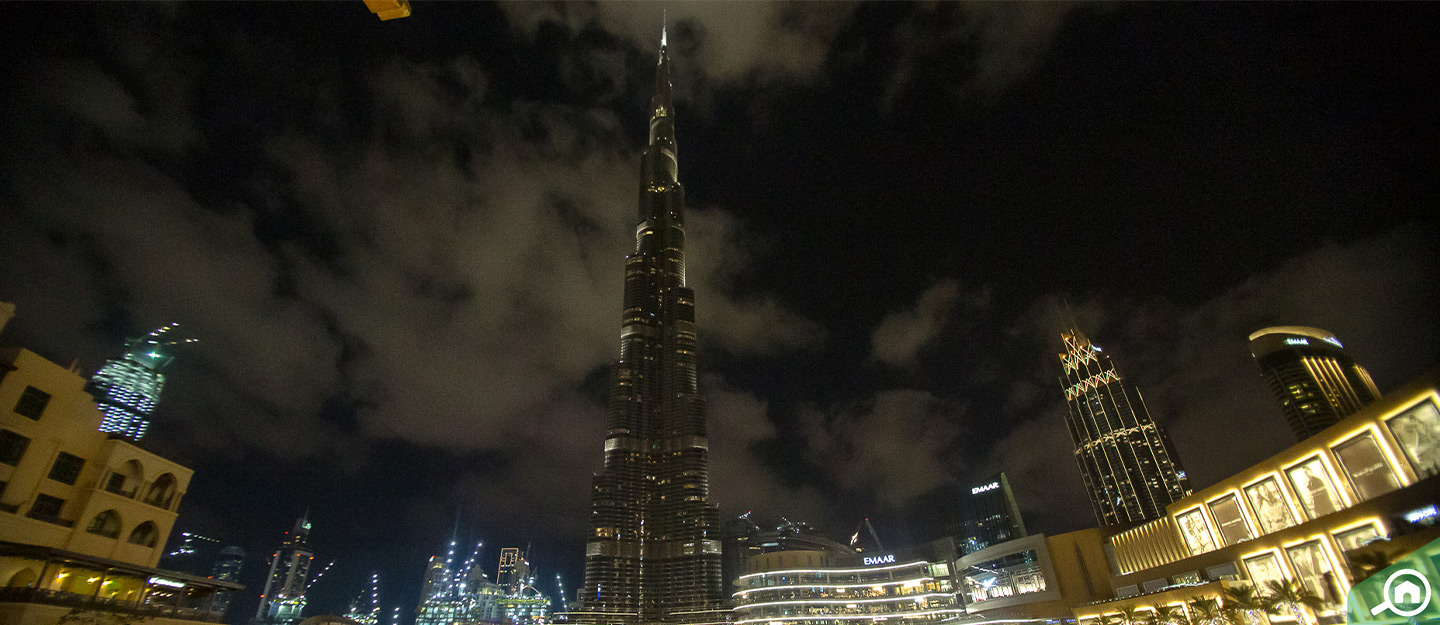 burj khalifa near indigo spectrum 1